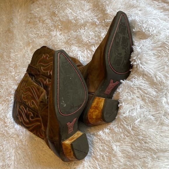 ARIAT Boots - Womens 8.5 - - Picture 4 of 8